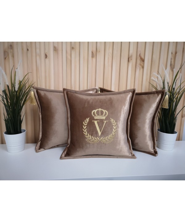 Veliūrinio neopreno vardinė pagalvėlė (auksinė)