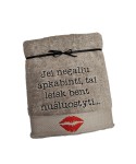 Siuvinėtas rankšluostis (lūpos)